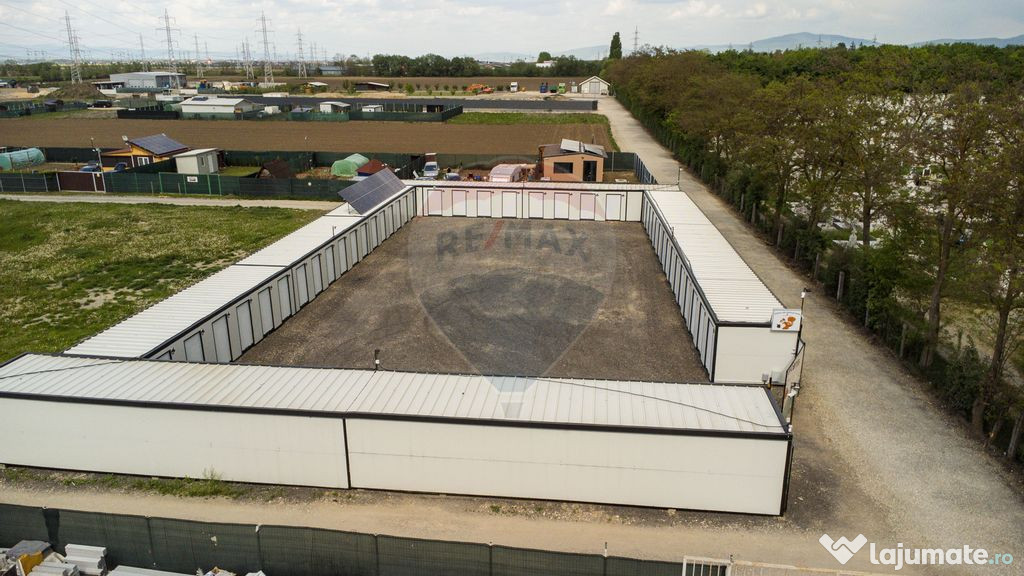 Vanzare teren cu boxe de depozitare în Brașov
