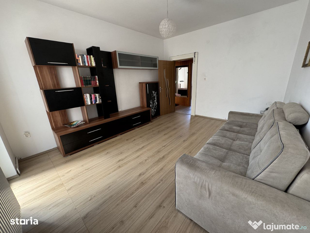 Apartament de 2 camere zona TRACTORUL