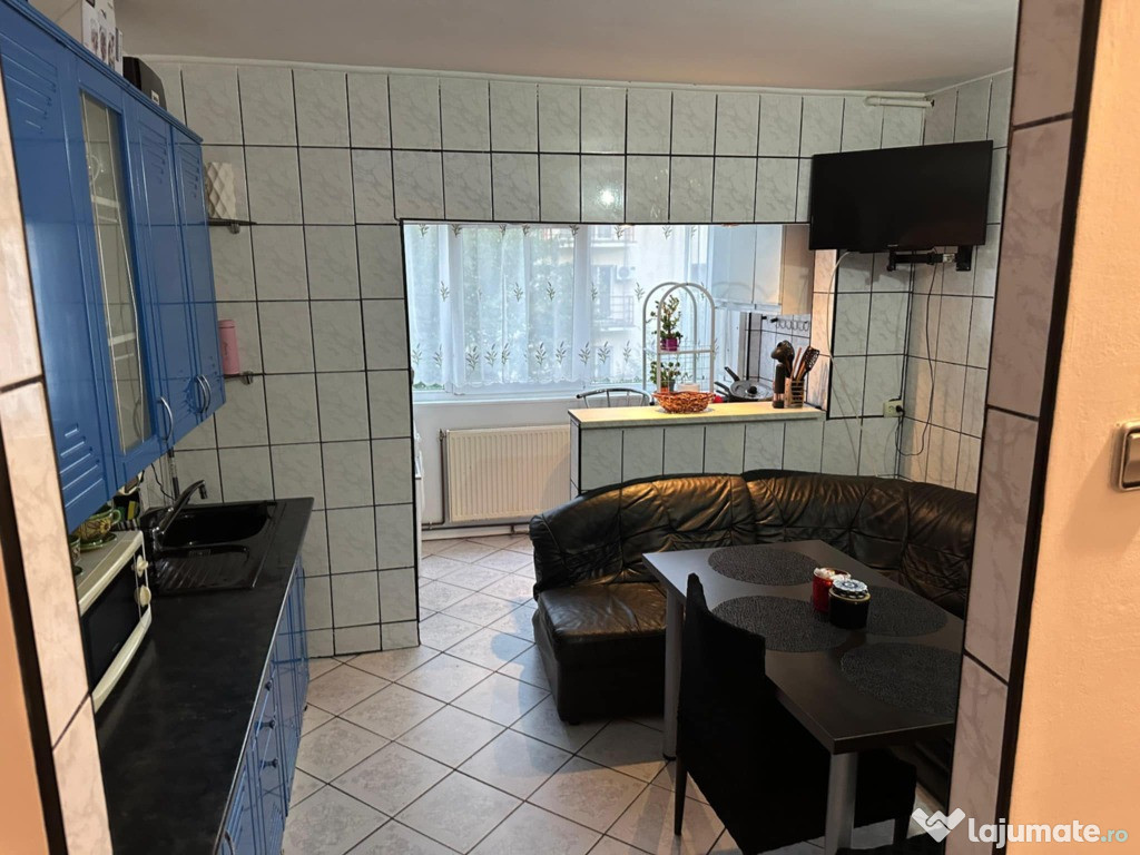 Inchiriez apartament 2 camere, cartier Strand