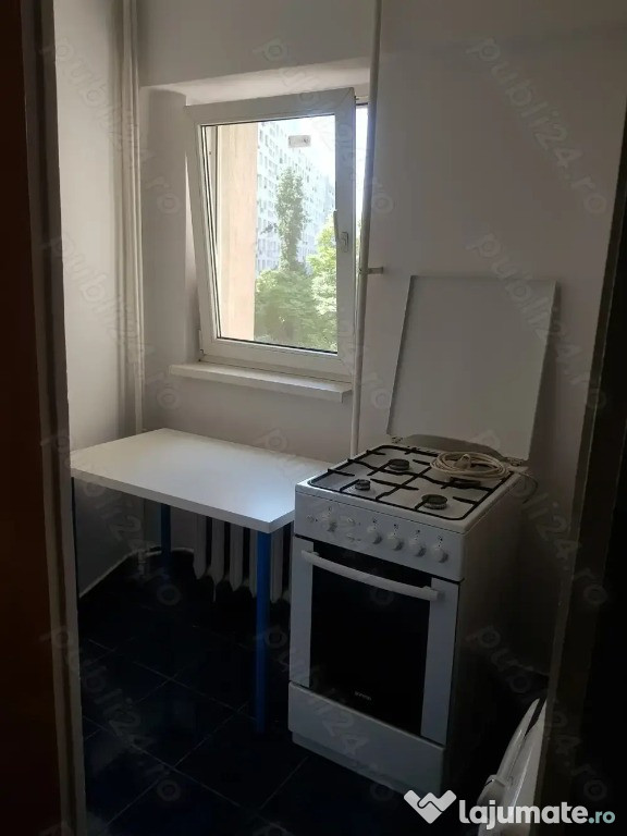 Dristor baba novac etaj 3