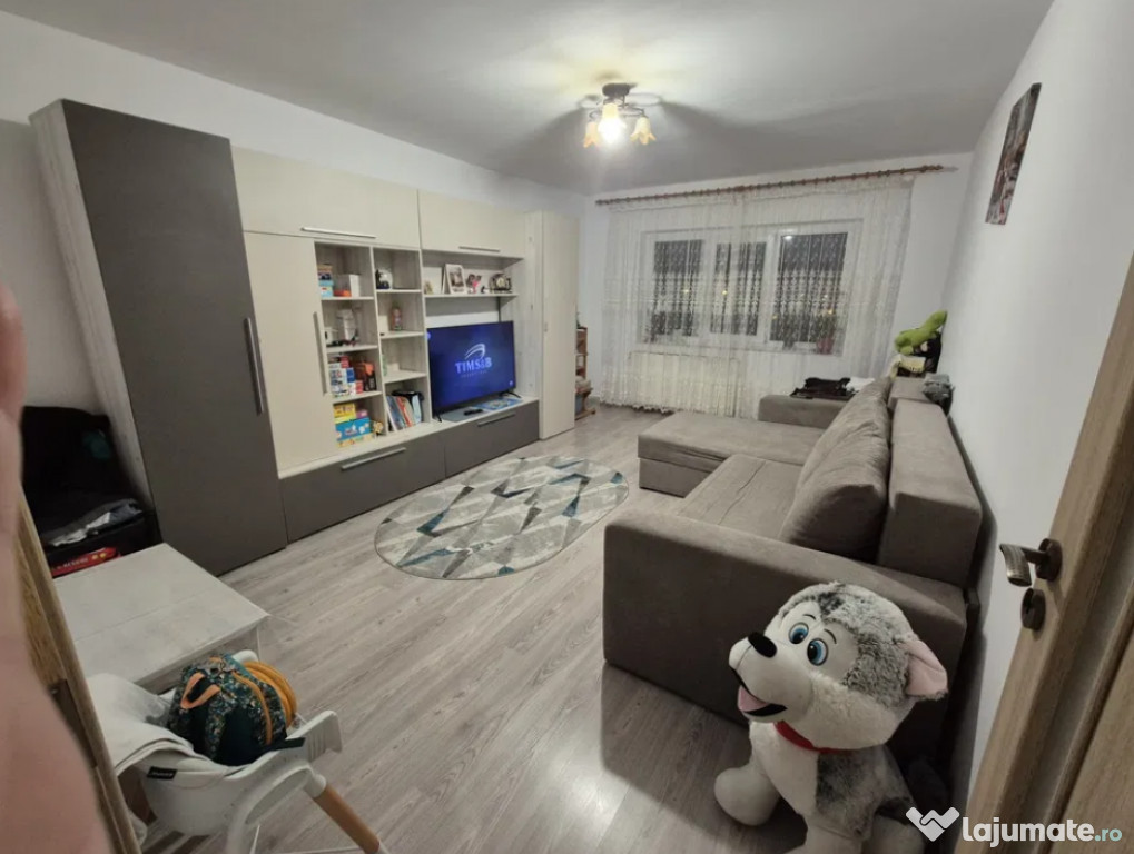 Apartament 2 camere, decomandat - zona Racadau