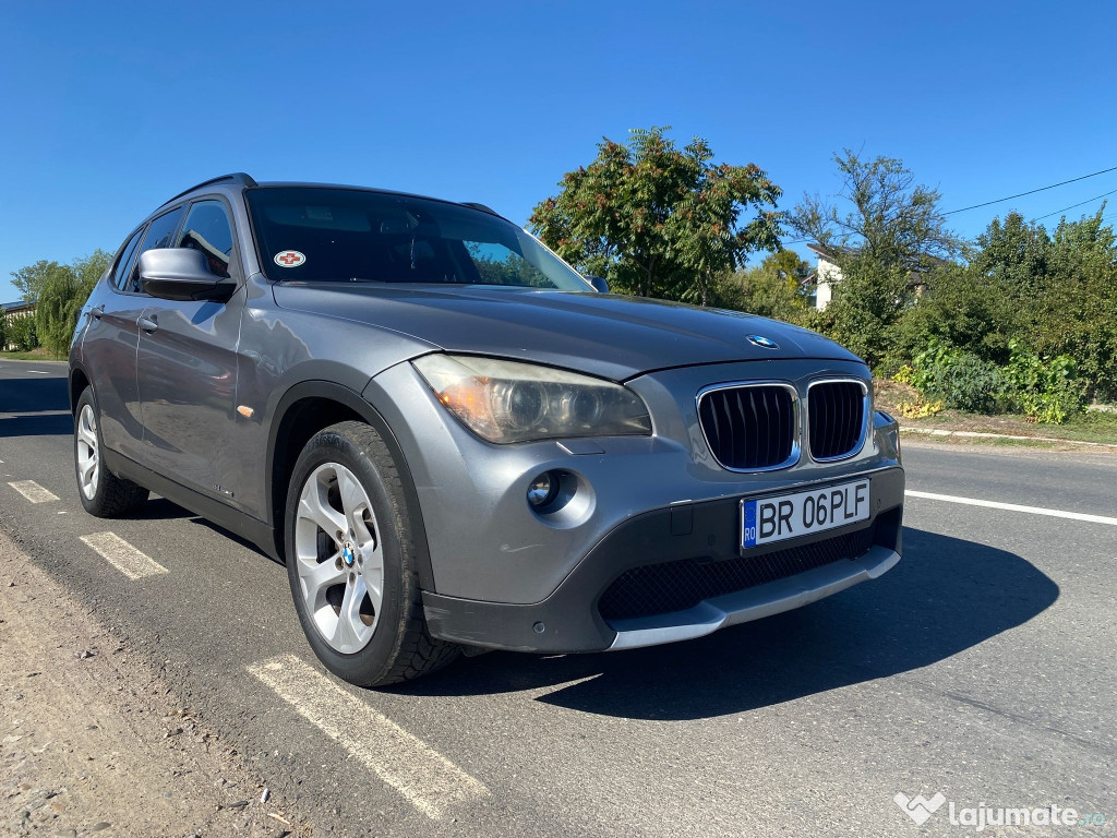 De vânzare autoturism marca BMW X1, pe motorina, culoare gri