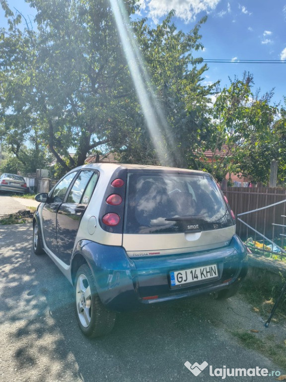 Masina Smart forfour