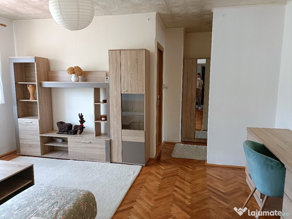 Apartament 2 camere de închiriat – Baia Sprie, zonă centrală | 1.500 l