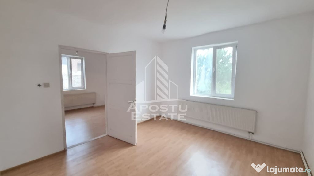 Casa individuala cu 5 camere in Giarmata