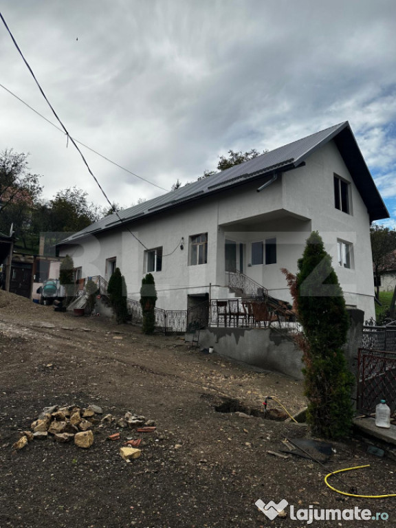 Casa individuala, renovata partial Suceagu