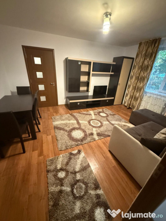 Apartament 3 camere, 60 mp,, Zona Rotonda