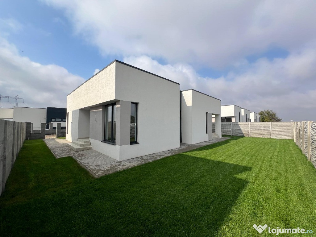Complex Rezidential / Casa individuala /4 camere 2 bai / teren 407 mp