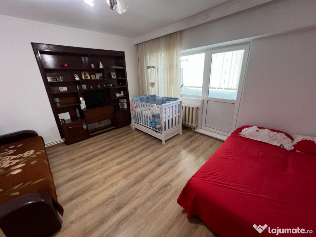 Apartament 1 camera loc parcare Pacurari- Lukoil