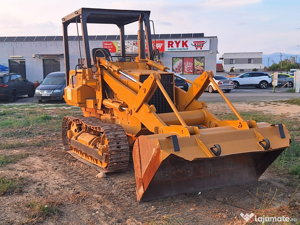Buldozer-Încărcător Frontal Komatsu