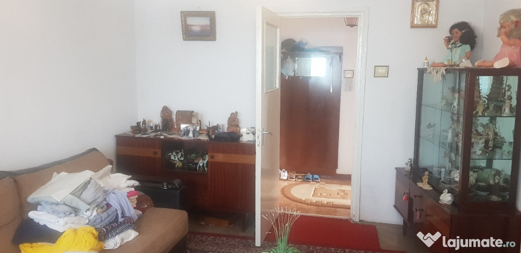 Vând apartament 2camere Constanta langa City Mall
