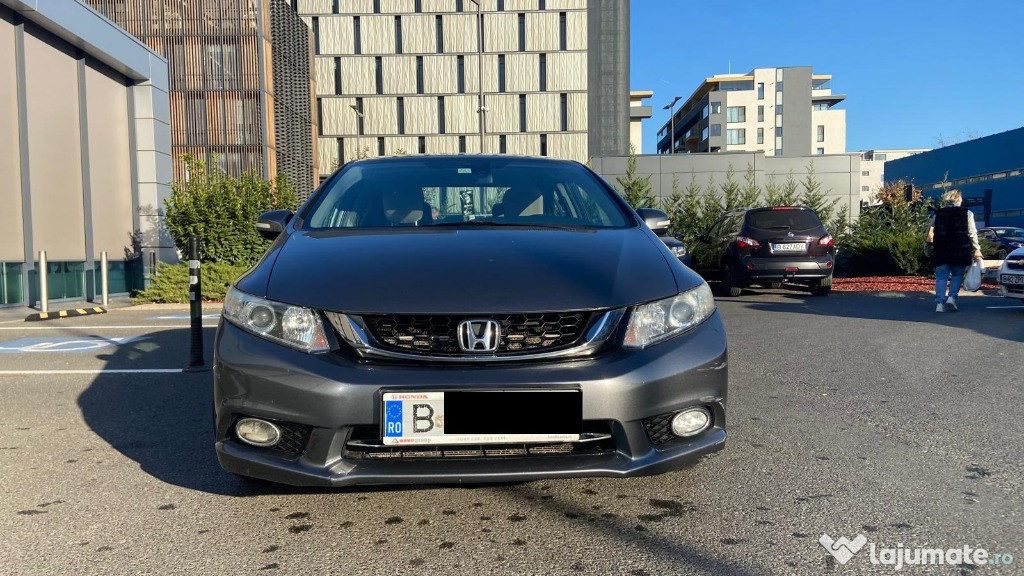 Honda Civic Sedan benzina 2015, primul proprietar, anvelope noi de iar