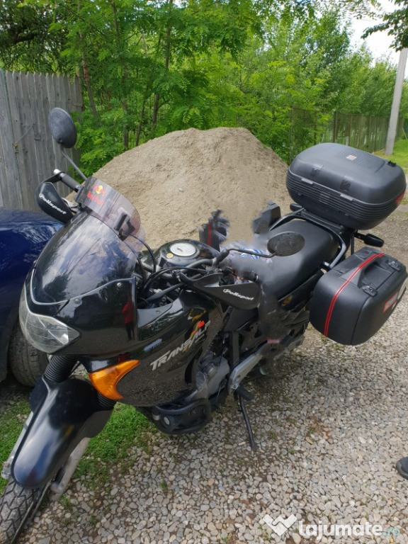 Vând Honda Transalp XL650V