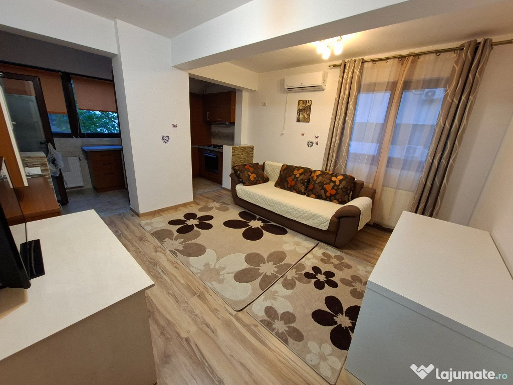 Închiriez apartament semidecomandat 2 camere