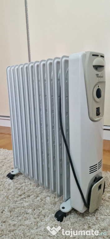 Calorifer electric pentru ulei Whirlpool