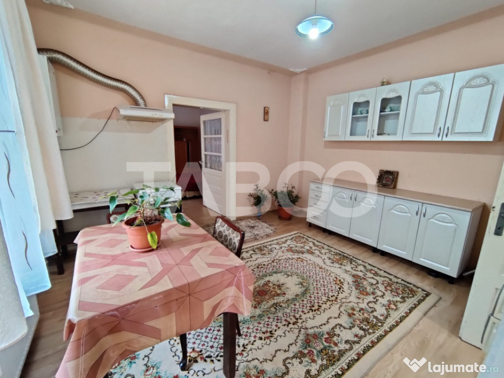 Casa de inchiriat cu 2 camere 50 mpu in zona Turnisor Sibiu