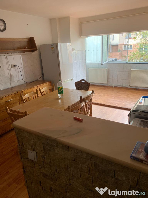 Inchiriez apartament cu 2 camere in Deva, Dorobanti, et. 1