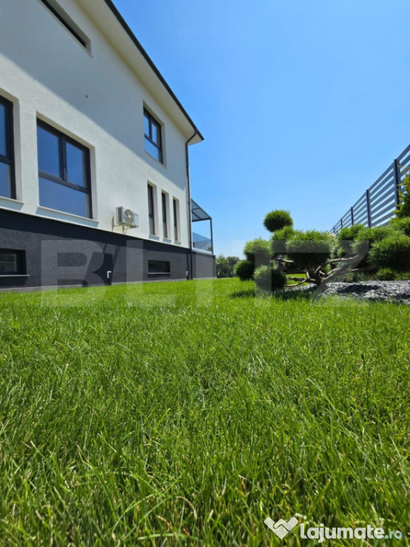 Vila premium cu piscina si spa, 350mp, 760mp teren, Chinteni