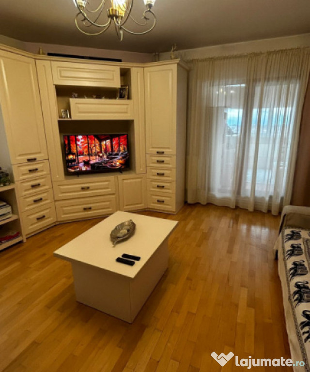 Apartament 2 camere - zona Bratianu Constanta