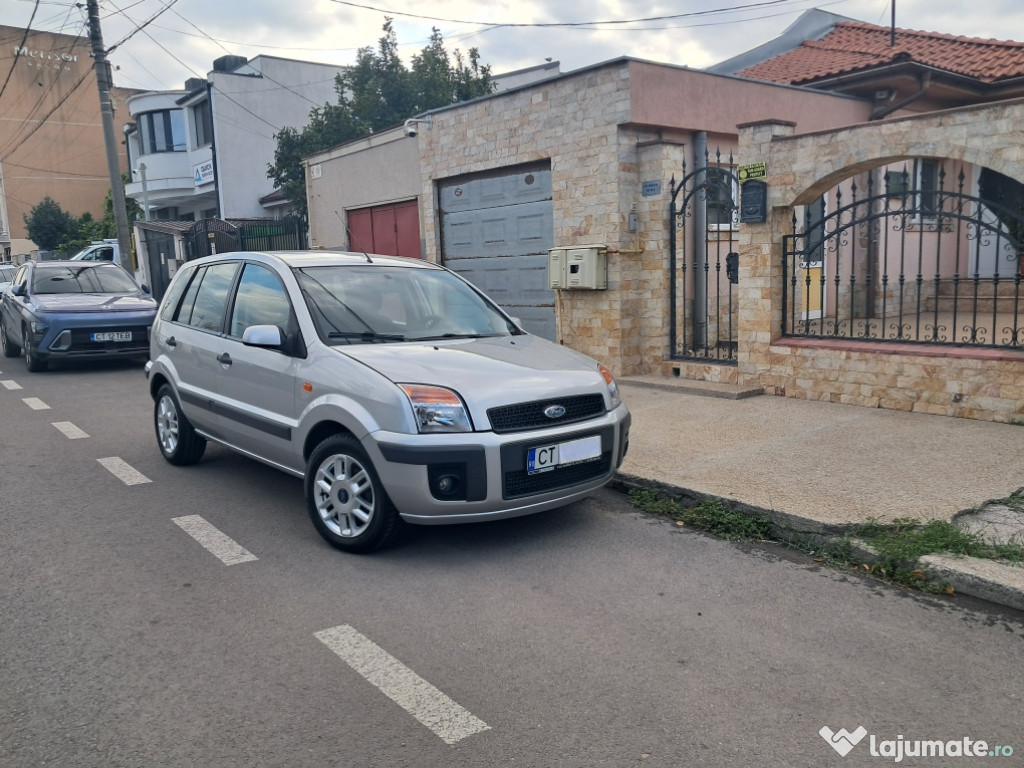 Ford Fusion • 2009 • 88 .000 KM • • Unic Proprietar • Full•