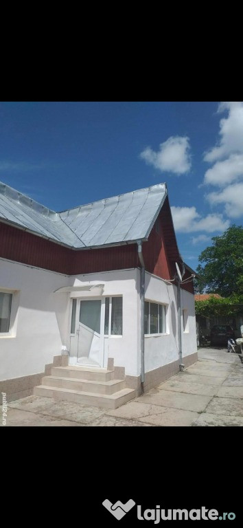 Casa in Cocorastii Caplii, la 8 km de Campina, jud. Prahova
