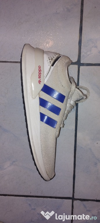 Adidas 42 M originali.