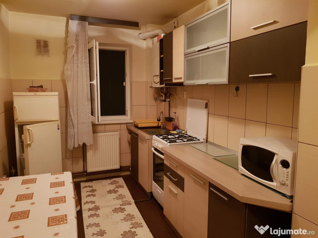 Apartament de 2 camere zona TRACTORUL,STR METALURGISTILOR