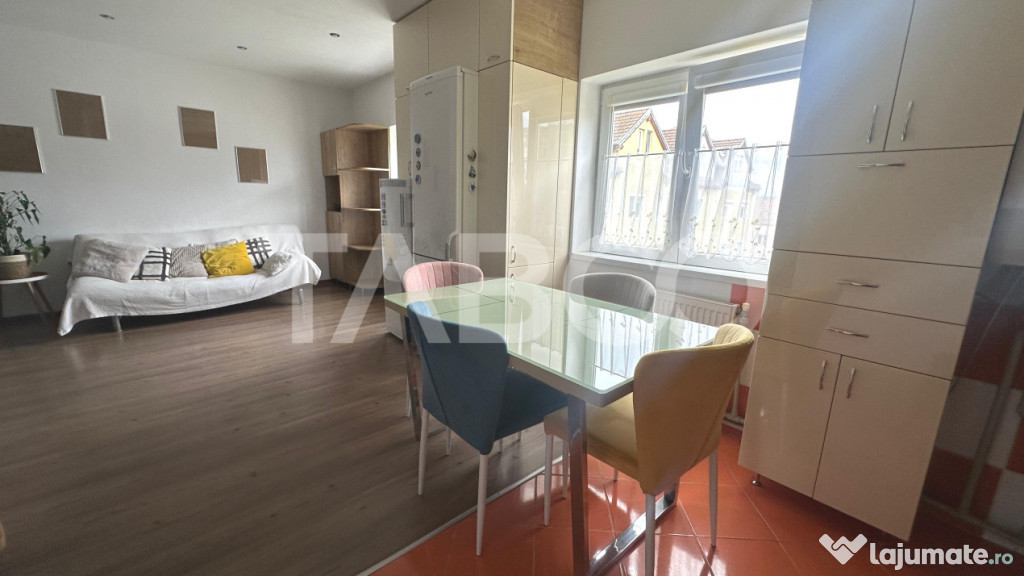 Apartament la mansarda 80 mpu mobilat utilat zona Rahovei Si