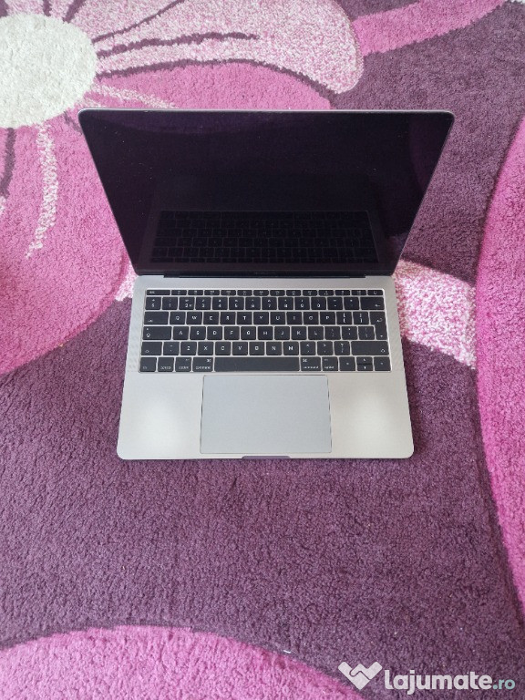 Defect MacBook PRO (13-INCH, 2016, TWO THUNDERBOLT 3 PORTS)