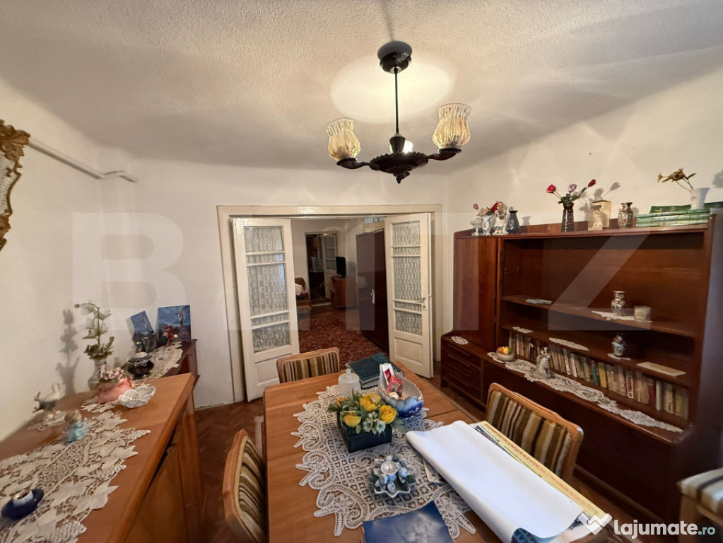 Casă bine compartimentată, perfectă pentru familie sau pr