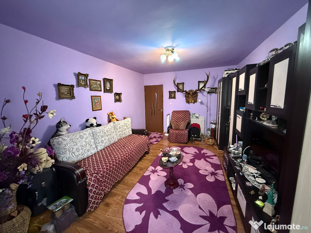 Apartament 2 camere, decomandat, etaj 1, zona Liceul de Muzica