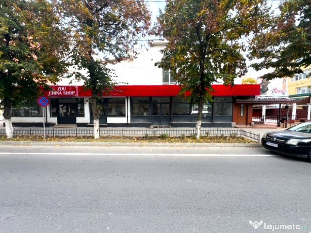 SPATIU COMERCIAL STRADAL, SE POATE COMPARTIMENTA INTRE 50 -