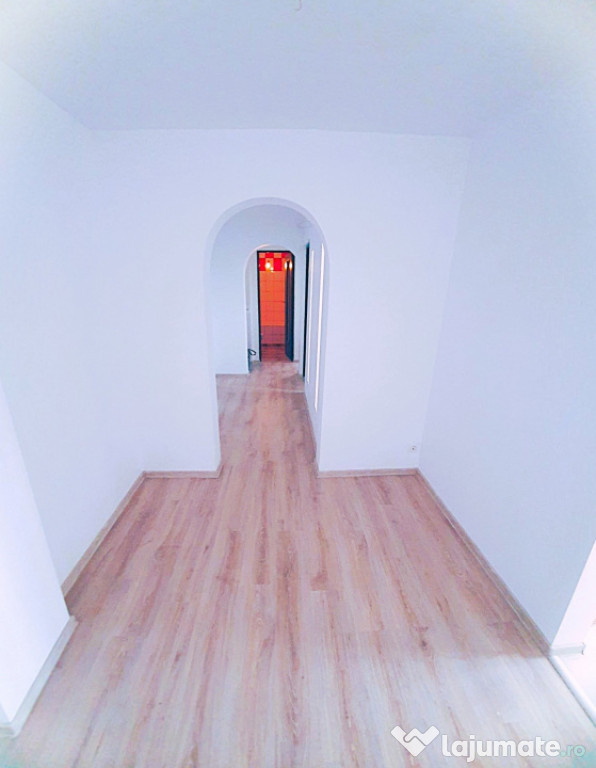 APARTAMENT 3 CAMERE RENOVAT, FINISAT, LIBER PENTRU MUTAT