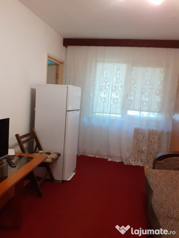 Proprietar, închiriez garsonieră parter Bd. Oltenia