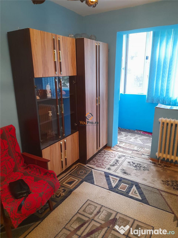 Etaj 1 Bloc Izolat Zona Sagului Piata Doina