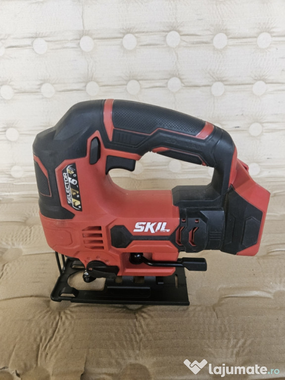 Fierastrau pendular skil pe acumulator