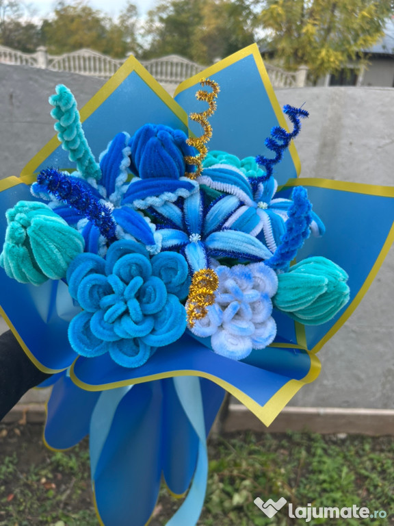 Buchet flori sârmă plușată