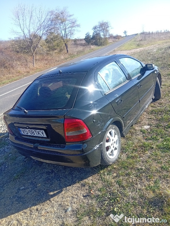 Vând Opel Astra g