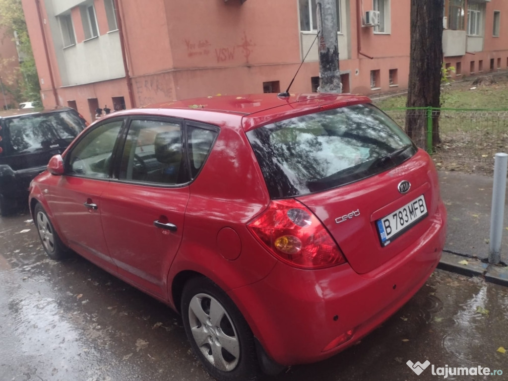 Vând KIA ceed stare foarte bună