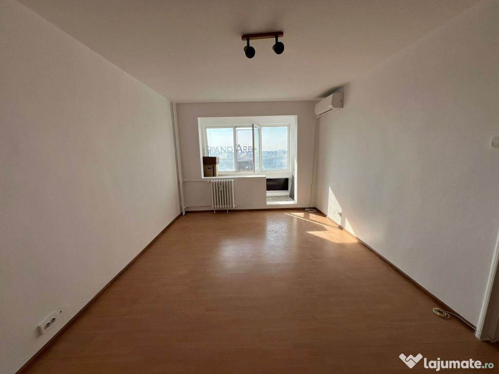 Apartament 2 cam decomandat 55mp Pasajul Europa Unita Sec...