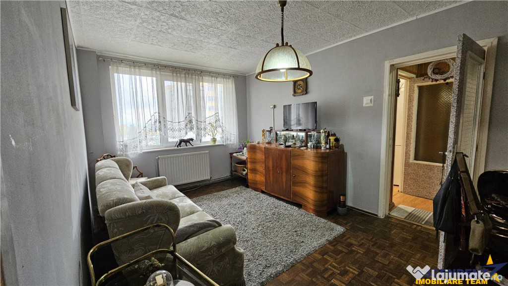 3 camere, Astra, Brasov