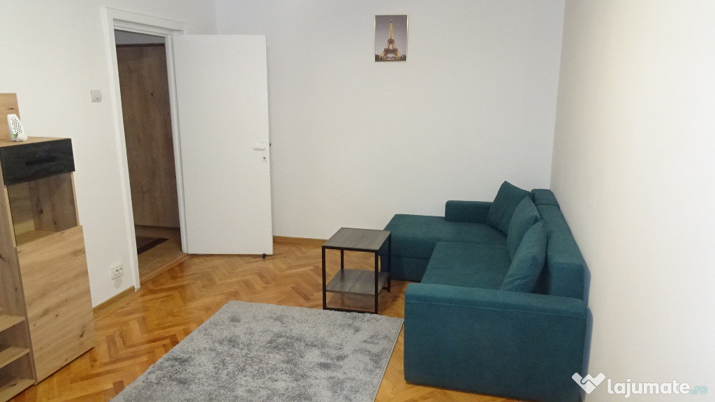 Inchiriez apartament 2 camere decomandat in Deva, zona I. Maniu