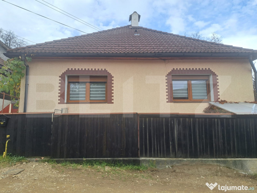 De vânzare: casă 3 camere + teren 471 mp, Săcele