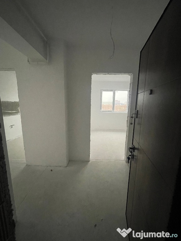 Apartament decomandat, balcon, toate utilitățile, Sos Alexandriei