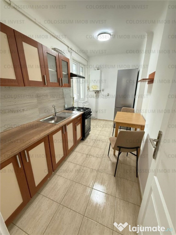 Astra/B-ul Stefan cel Mare si Sfant 2 camere etajul 1 bloc tip vila