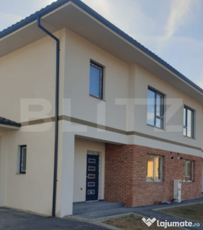 Casa cu 5 camere, 160 mp utili, 200 mp de teren liber, zona