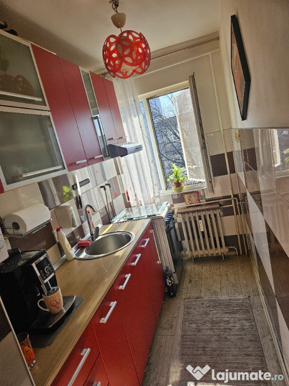 Vand apartament narcisa bacau