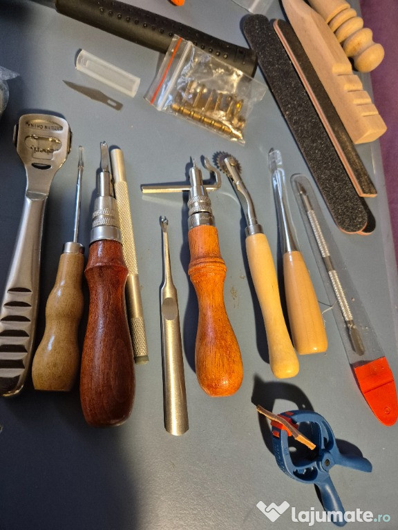 Set de unelte prelucrare piele (set scule pentru artizanat din piele}