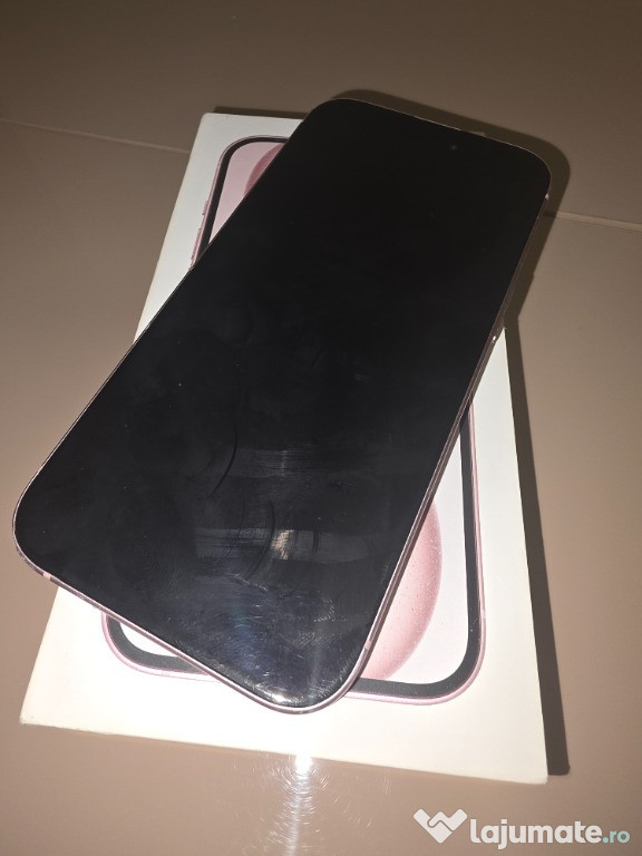 Vand iphone 15 roz