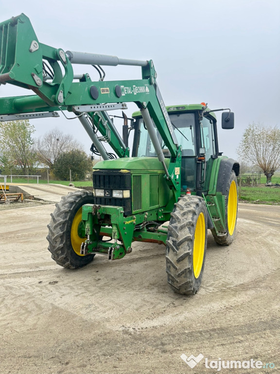 John deere 6800.